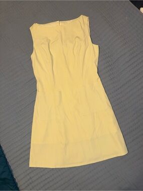 Sleeveless butter Yellow boat Dress